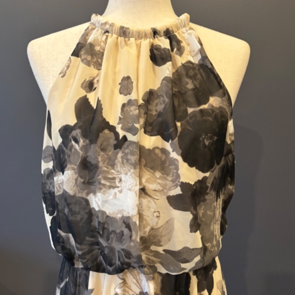 Eliza J Floral Print Halter Neck Dress with Metal Detail at Neck - Picture 6 of 10